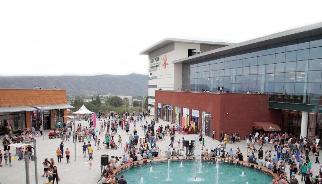Hotel Lilo near Airport Tbilisi Esterno foto